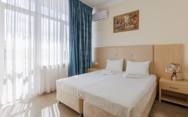 Zelyony Popugay Allama Group Guest House