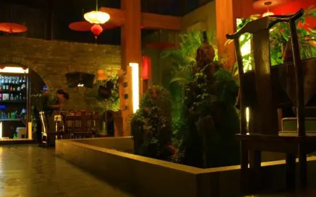 Dengfenglai Youth Hostel (Lanzhou West Railway Station)