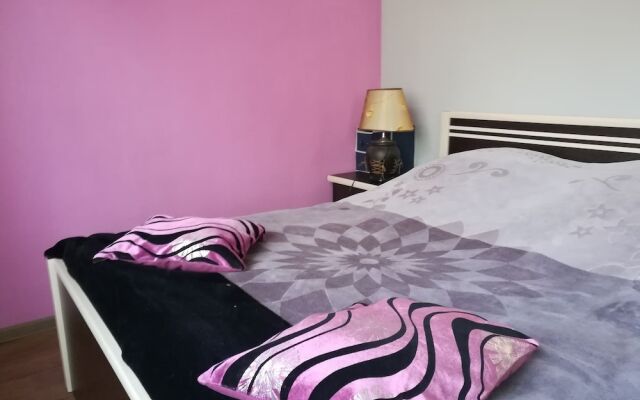 Lori travel Guest House