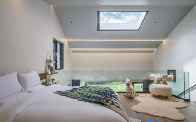 Xingyi Wanfeng Linyueqili B&B