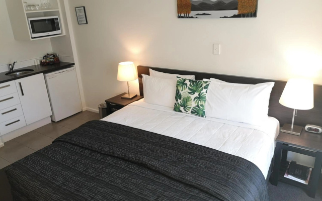 Airport Palms Motel – Guest Rooms – Christchurch