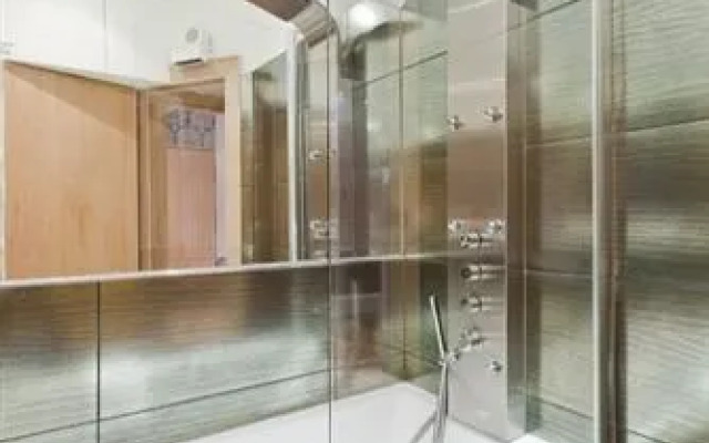 Johnston Terrace Apartment