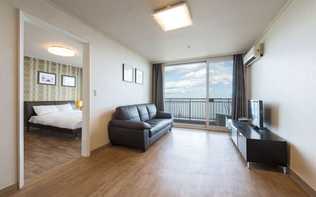 Kensington Resort Seorak Beach