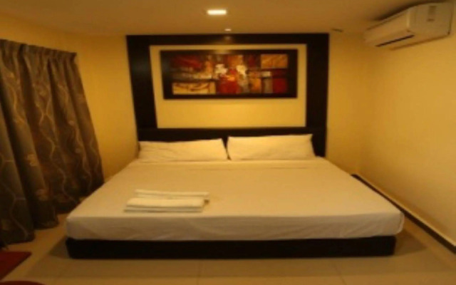 OYO 124 Hotel Seniman Sentul (Sanitized Stay)