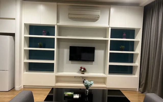 Amazing Pool By Platinum Suites