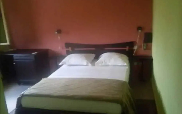 Hotel Roza