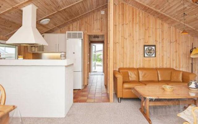 Holiday Home Hallumvej