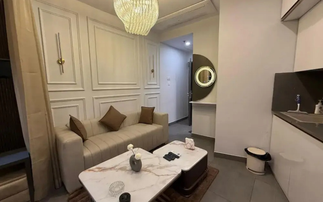 41 Floor River View - TheRoomeraStay