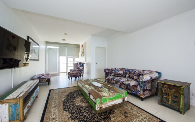 1 Bright Point Apartment 4303