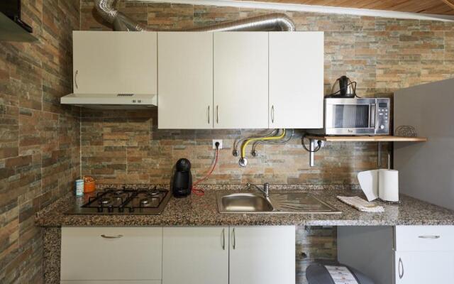 Sun house - Near Sintra - Triple Rooms - Kitchen - Pool