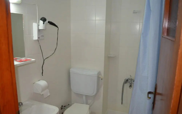 Megas Hotel