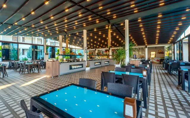 Lord Marina Hotel & Bungalows