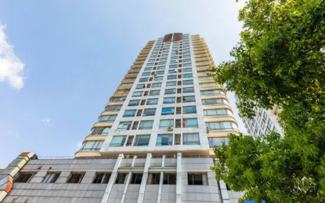 Tianbao Huating Apartment (Shanghai Tongji University Branch)