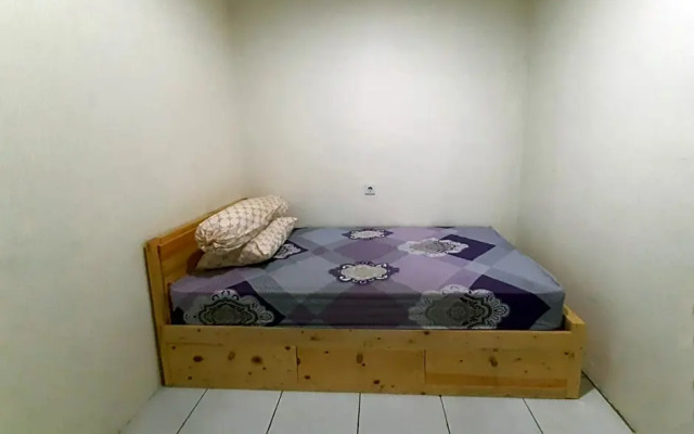 OYO Life 2751 Deyo Kost