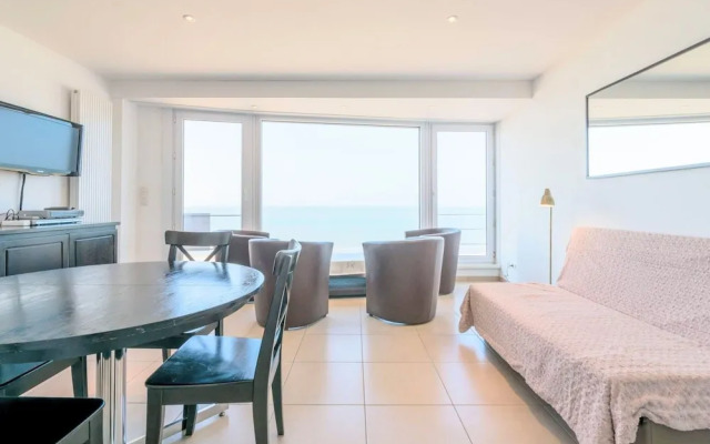 Vitalo 502 Apartment on the Beach of Koksijde