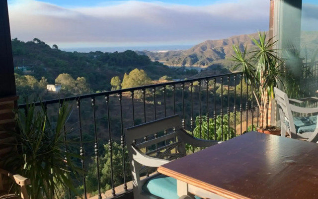 Hotel Los Jarales