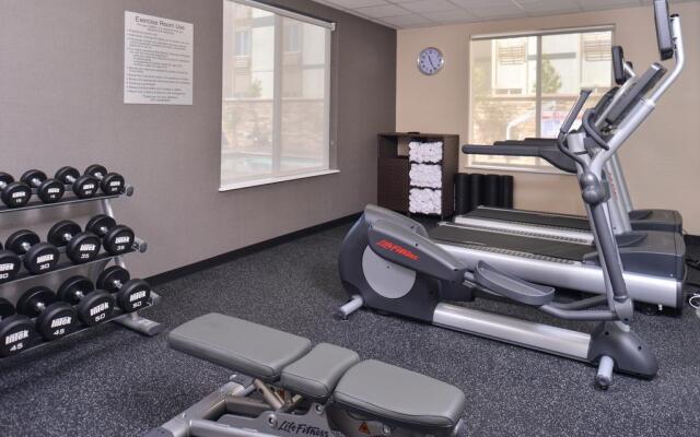 Comfort Suites Woodland - Sacramento Airport