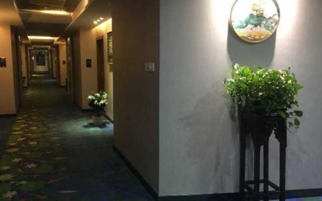 VX Hotel (Xinghua Pailou Middle Road Zheng Banqiao Former Residence)
