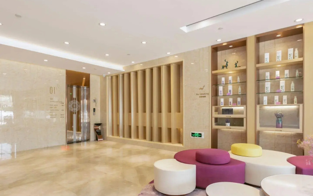 Lavande Hotels Shenzhen Pingshan High Speed Railway Station