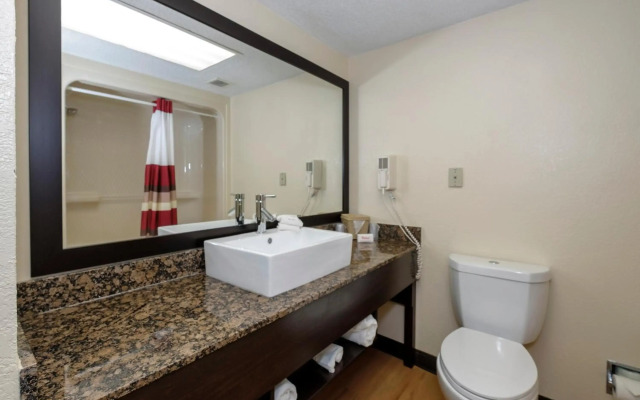 Red Roof Inn PLUS+ & Suites Opelika