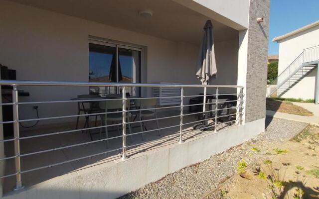 Marina Di Bravone T3 bord de mer