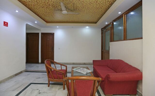 OYO 9585 Hotel Kavya Palace