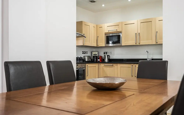 Shelton Apartment, London