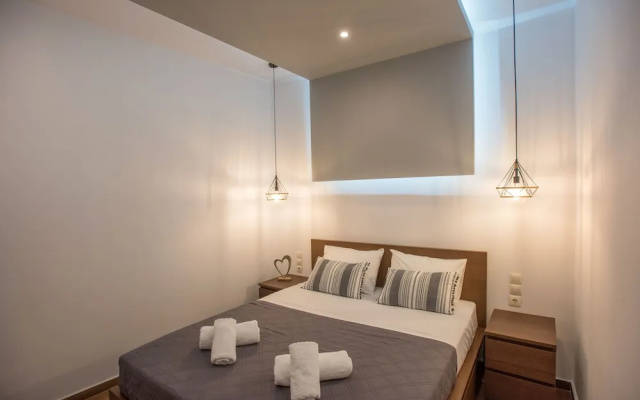 Relaxed Seaside Living, Tris Ekklisies - Sleeps 4
