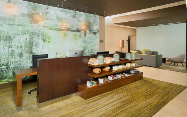 Courtyard by Marriott Redwood City