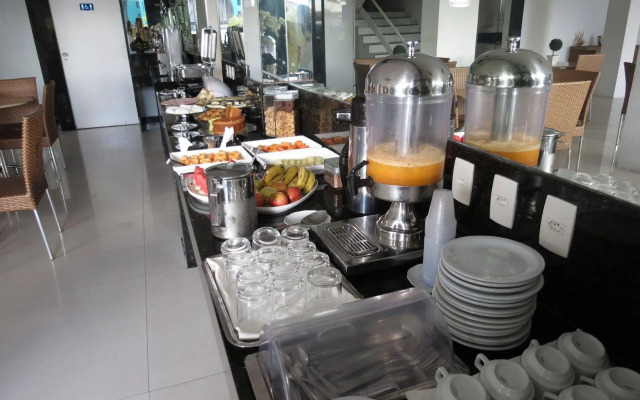 Tirol Praia Hotel