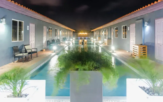 Palazzio Apartments & Studios