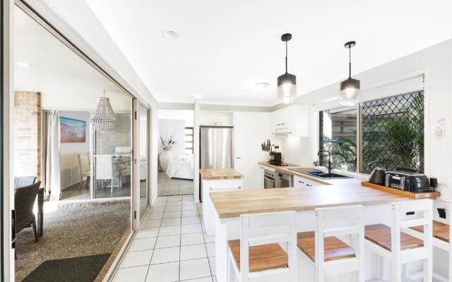 Sweetbrush Place