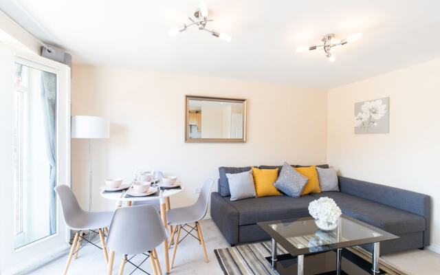 Velvet 2-Bed Apartment Stewart Place - Ware