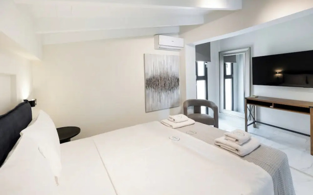 N&G Deluxe Maisonette