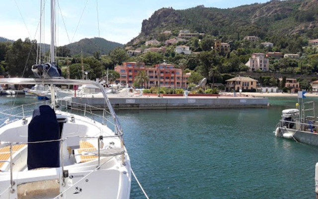 Apartment With one Bedroom in Théoule-sur-mer, With Wonderful sea View