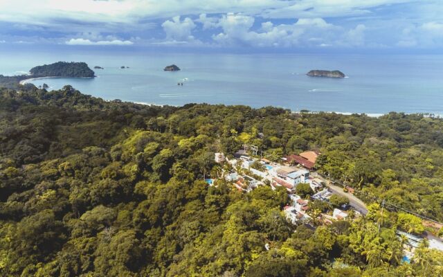 Selina Shared Manuel Antonio