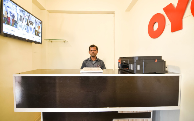 OYO 63038 Airport BnB
