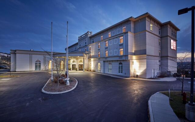 Best Western Plus Orangeville Inn & Suites