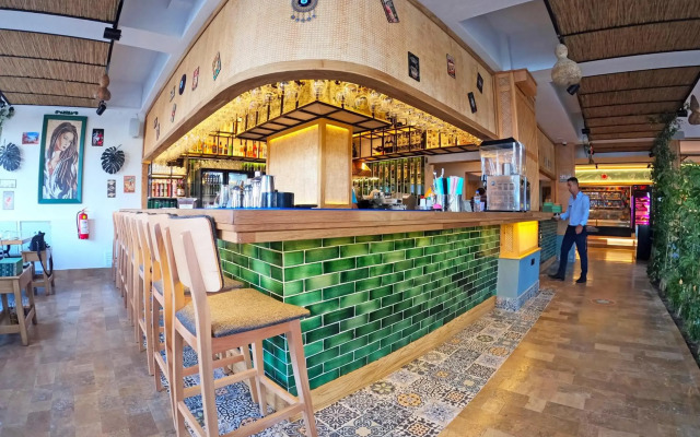George Dragon Beach Hotel