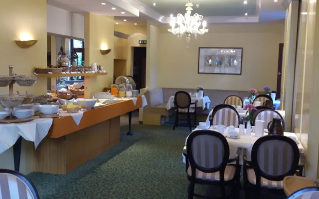 Hotel Am Kurpark Bad Salzelmen