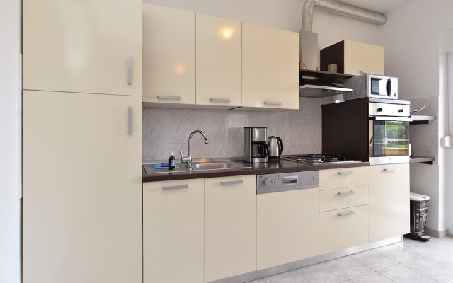 Apartment 1782