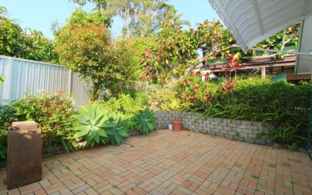 Barefoot, 32 Skyline Crescent, Crescent Head