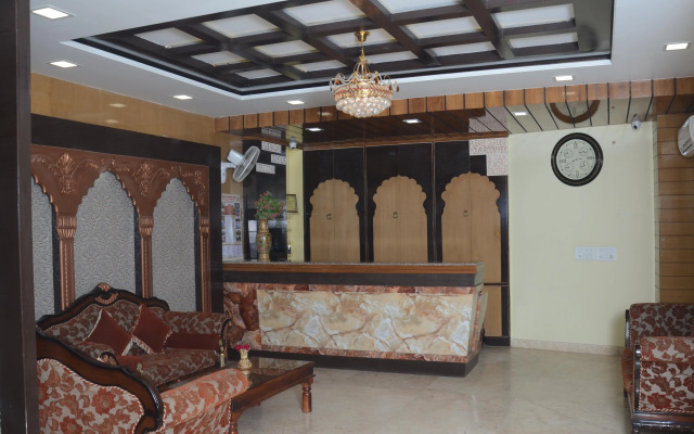 Oyo 3949 Hotel Grande Residency