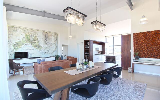 Hillhouse Penthouse 7th Floor