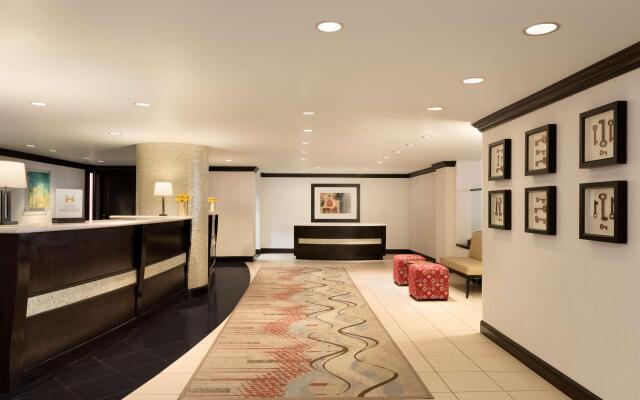 Hilton Orrington / Evanston