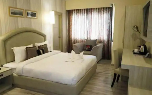 Hotel Mayvilas
