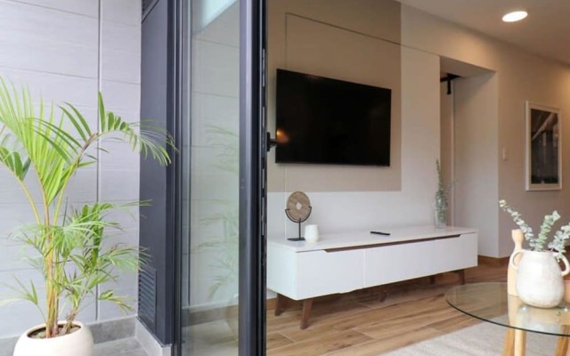 w Beautiful 2BR in the Heart of Miraflores
