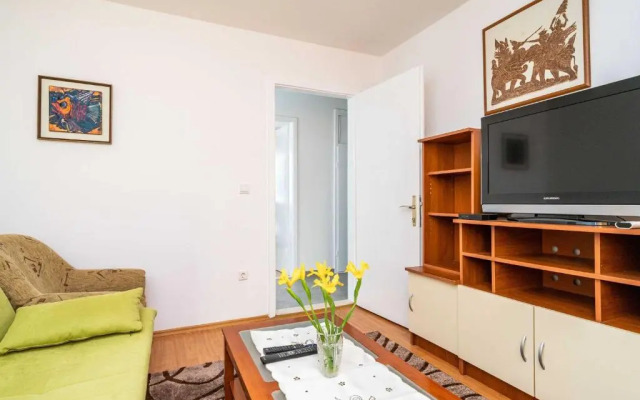 Apartment Iris