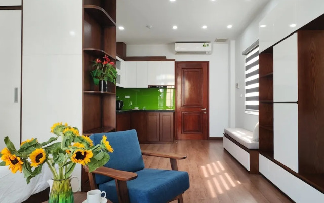HoLo Central Hanoi - Serviced HomeStay