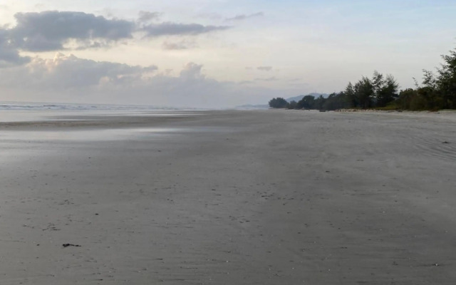 Isix Seaview 2R2B at Timurbay Pantai Balok Kuantan Pahang